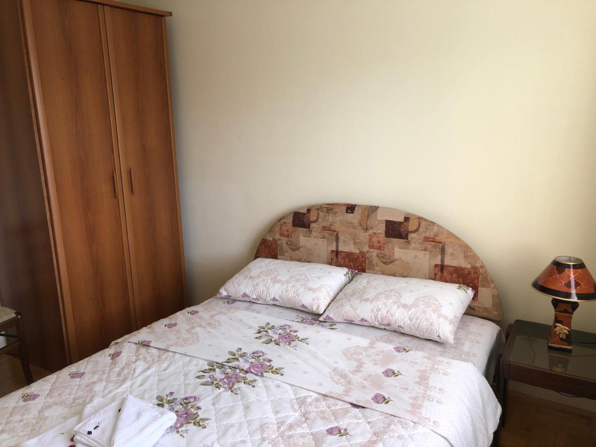 Apartman Djina Vrnjačka Banja Buitenkant foto